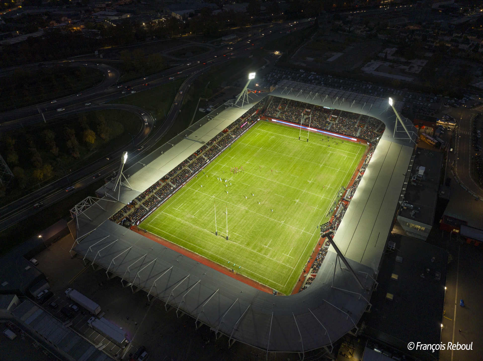Stade Ernest-Wallon nuit